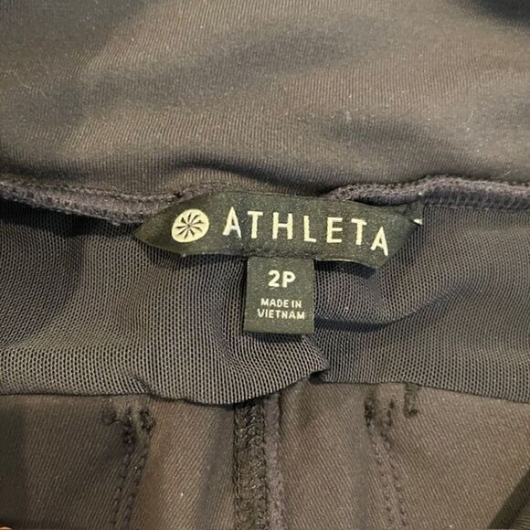 ATHLETA Headlands Hybrid High Rise Cargo Legging Black Zipper Pockets Size 2P - Picture 6 of 12